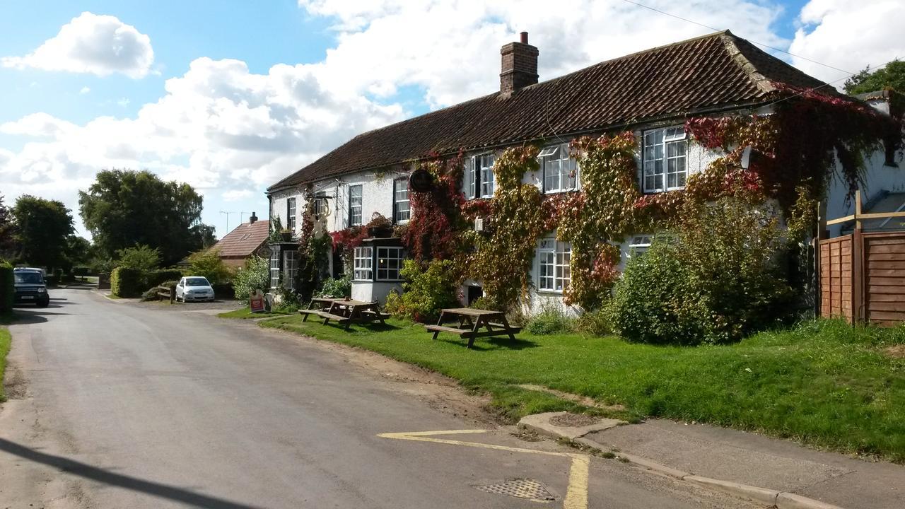 The White Hart Inn Tetford Exterior foto